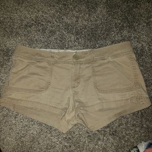 Ladies Khaki Hollister Daisy Dukes